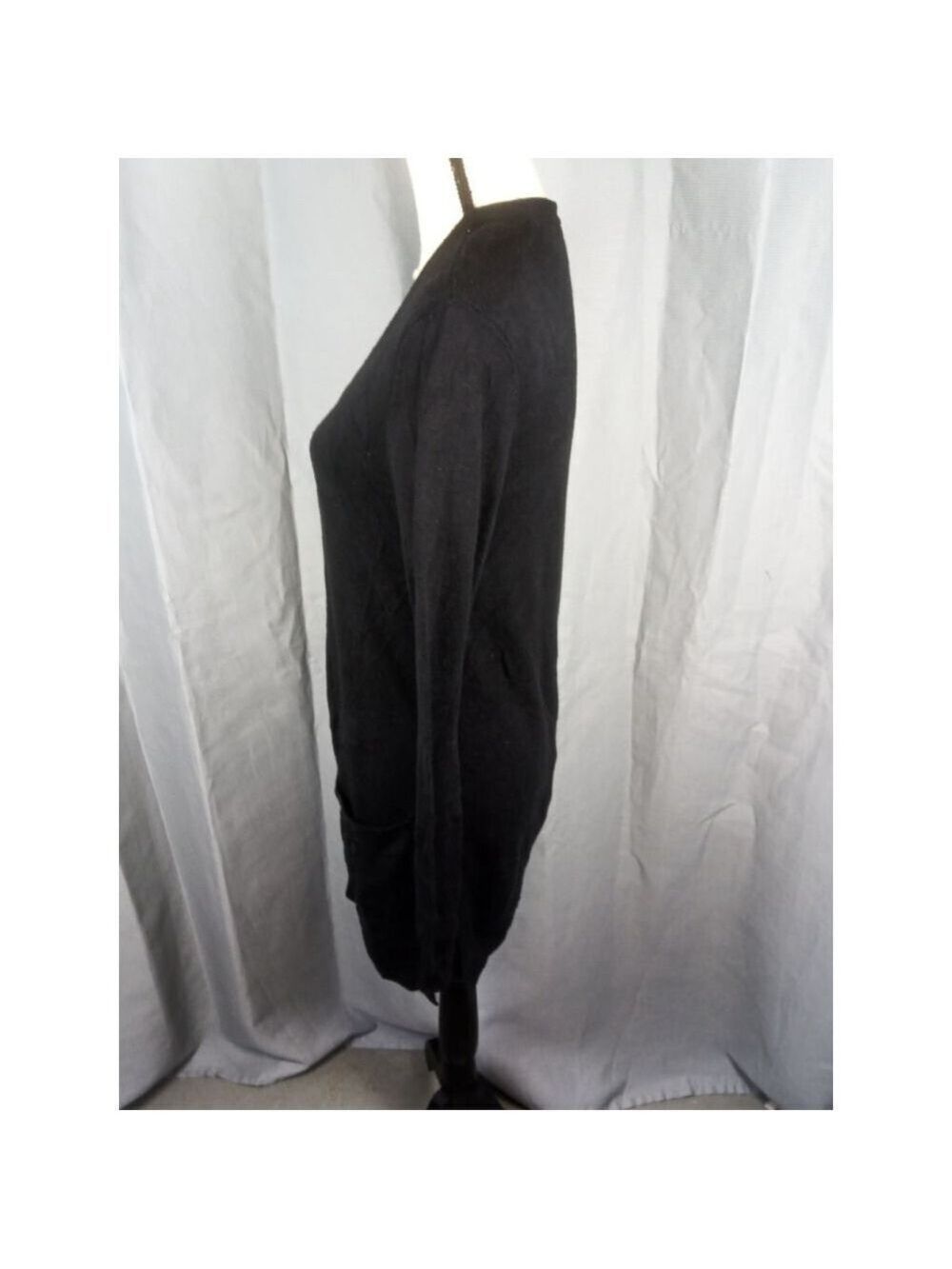 Old Navy Black Cardigan Sweater Women's Medium - Picture 3 of 6